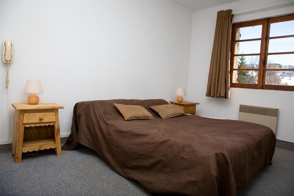 Adonis Le Chastellan Hotel Valberg Room photo