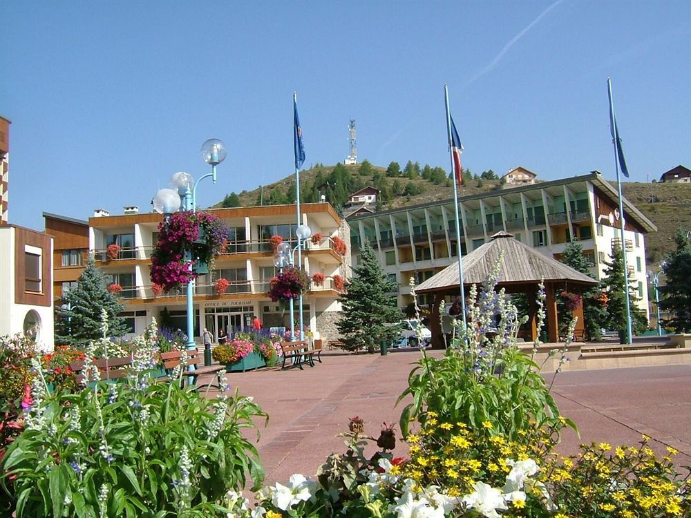 Adonis Le Chastellan Hotel Valberg Exterior photo